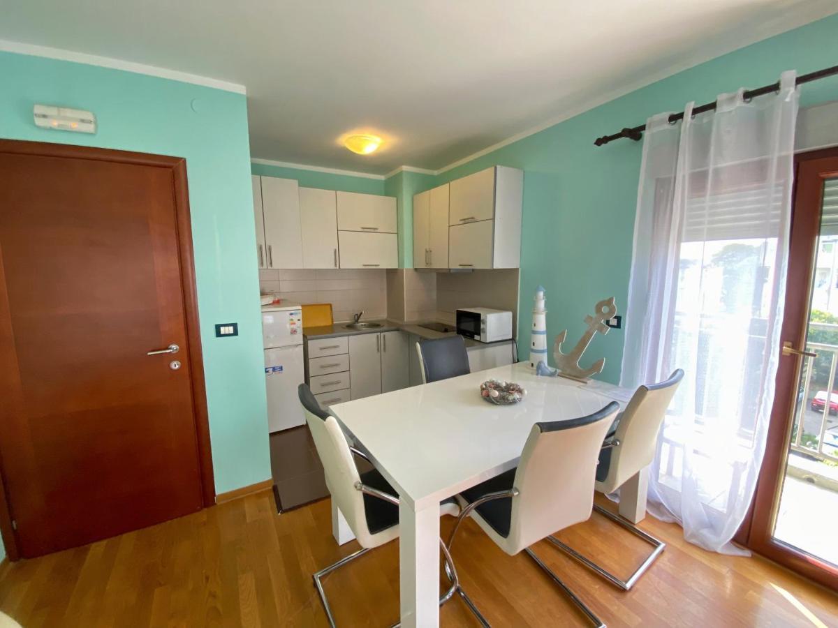 Apartment Center Adria Бар Экстерьер фото